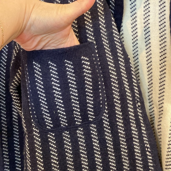 ♥️ HOST PICK ♥️ DEVERNOUS PARIS wool blend navy ladyjacket M - Picture 4 of 14